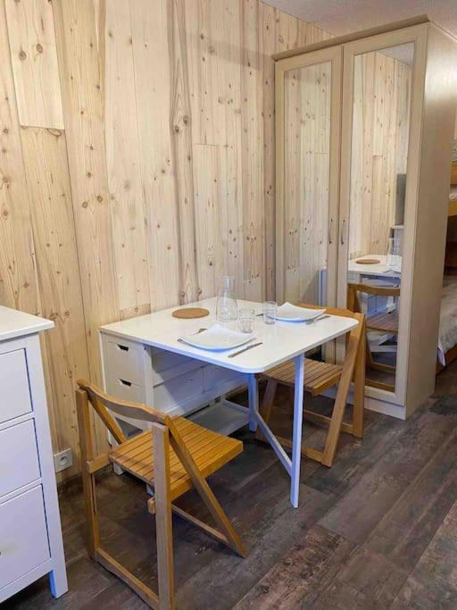 Studio Refait A Neuf Avec Balcon - Famille - Parking Couvert ฌ็องรุส ภายนอก รูปภาพ